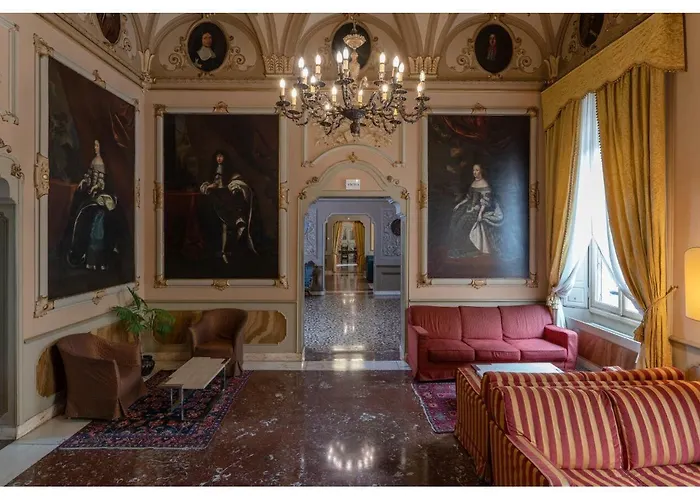 PHI Hotel Canalgrande