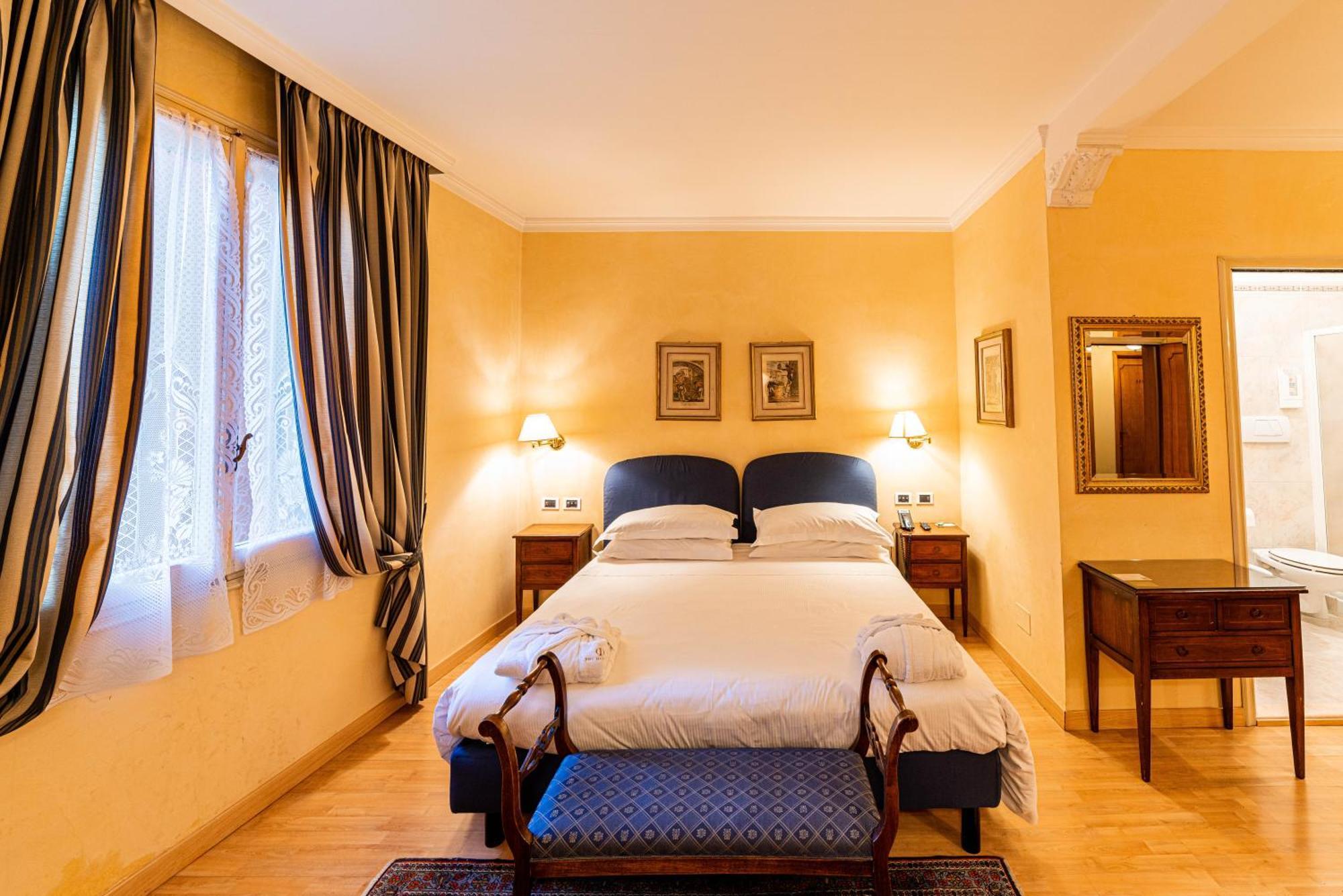 Phi Canalgrande 4* Módena